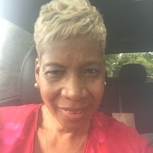 Meet your Posher, Michele